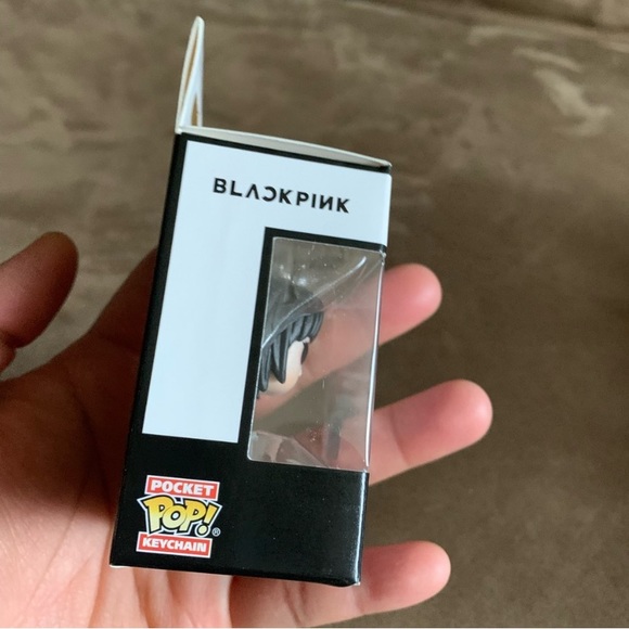 NIB Blackpink Lisa Funko Pocket Pop! Key Chain - Picture 7 of 10